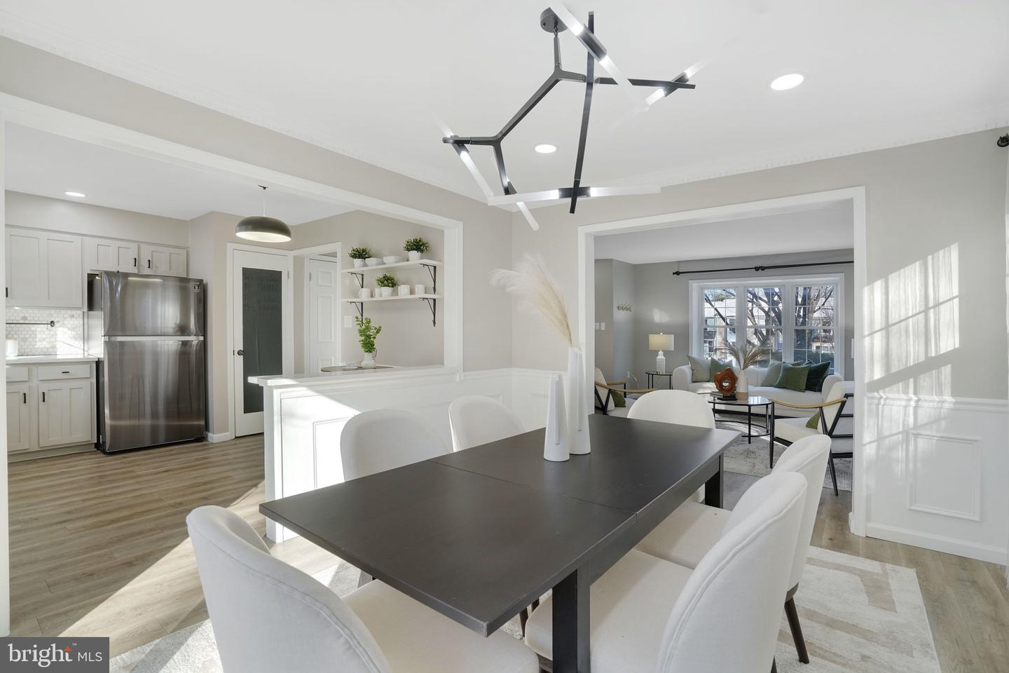 5918 ROBERTS COMMON CT, BURKE, Virginia 22015, 3 Bedrooms Bedrooms, ,3 BathroomsBathrooms,Residential,For sale,5918 ROBERTS COMMON CT,VAFX2287550 MLS # VAFX2287550