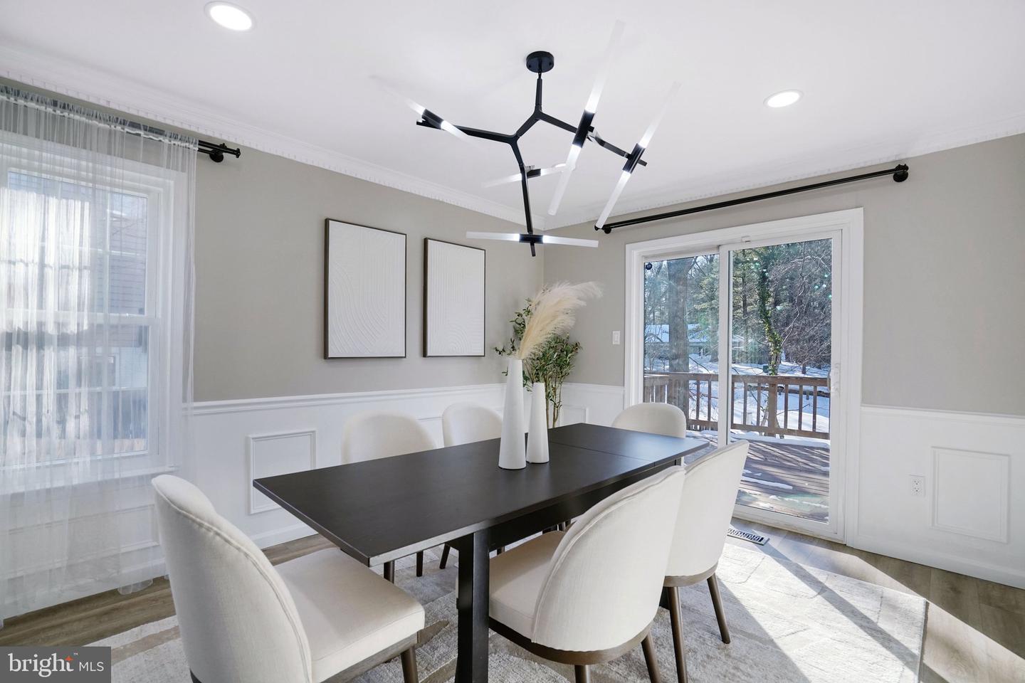 5918 ROBERTS COMMON CT, BURKE, Virginia 22015, 3 Bedrooms Bedrooms, ,3 BathroomsBathrooms,Residential,For sale,5918 ROBERTS COMMON CT,VAFX2287550 MLS # VAFX2287550