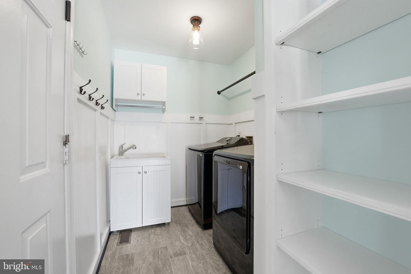 468 DEVON DR, WARRENTON, Virginia 20186, 4 Bedrooms Bedrooms, ,2 BathroomsBathrooms,Residential,For sale,468 DEVON DR,VAFQ2020296 MLS # VAFQ2020296