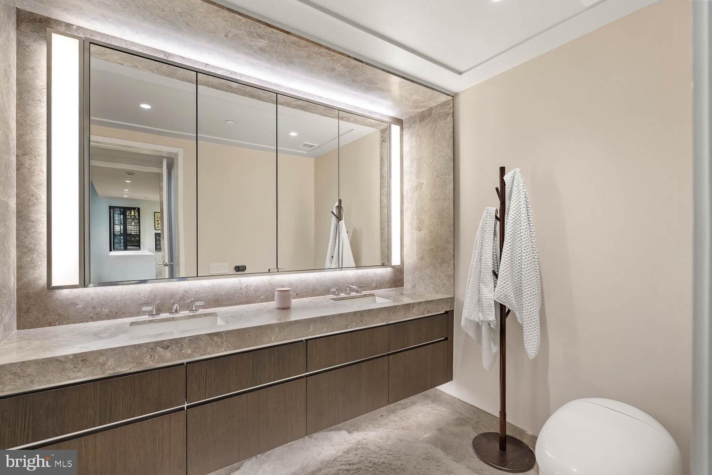 601 WHARF ST SW #411, WASHINGTON, District Of Columbia 20024, 1 Bedroom Bedrooms, ,1 BathroomBathrooms,Residential,For sale,601 WHARF ST SW #411,DCDC2243246 MLS # DCDC2243246