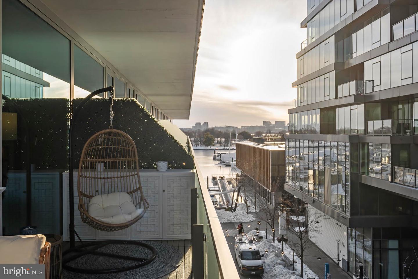 601 WHARF ST SW #411, WASHINGTON, District Of Columbia 20024, 1 Bedroom Bedrooms, ,1 BathroomBathrooms,Residential,For sale,601 WHARF ST SW #411,DCDC2243246 MLS # DCDC2243246