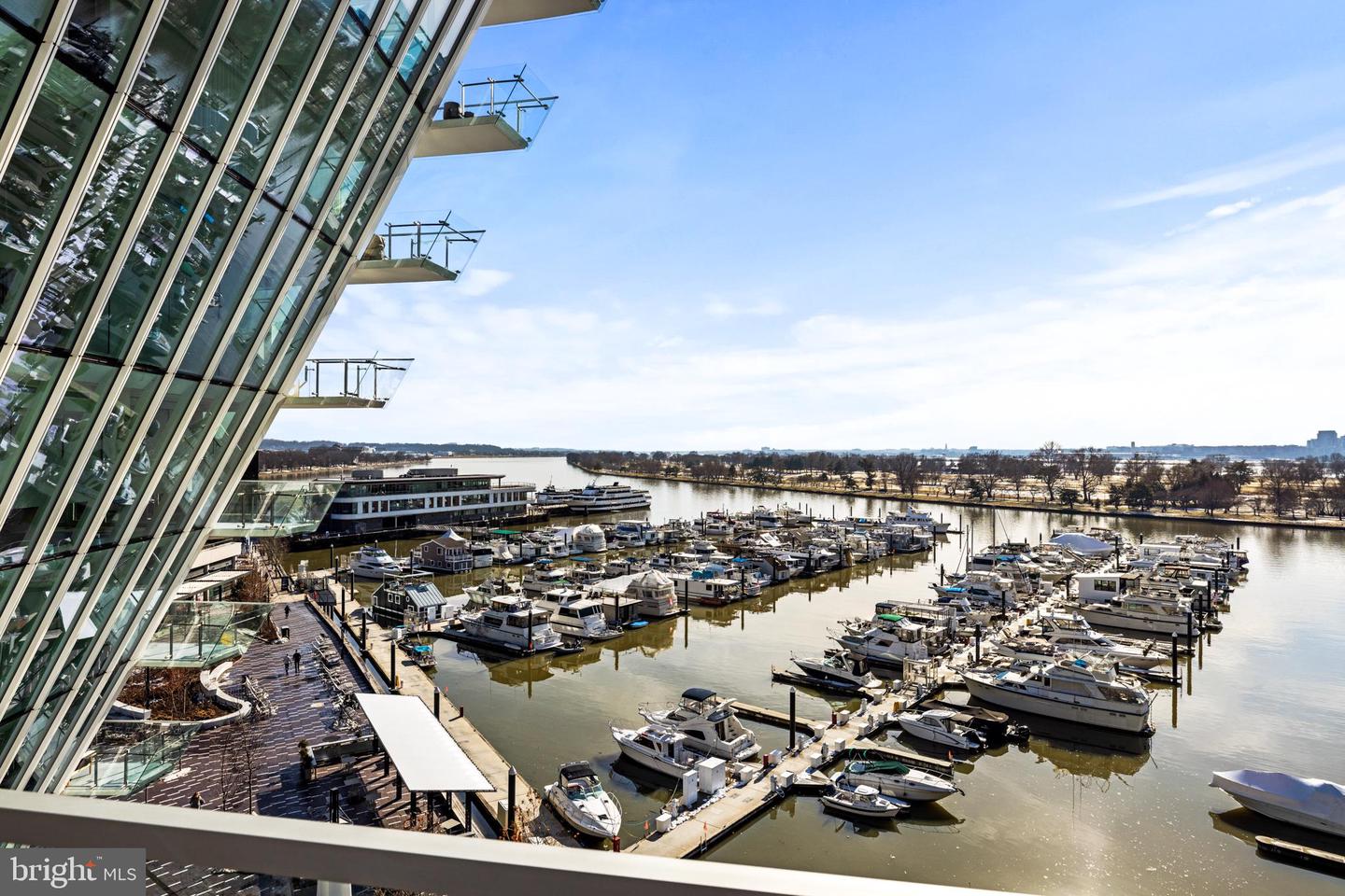 601 WHARF ST SW #411, WASHINGTON, District Of Columbia 20024, 1 Bedroom Bedrooms, ,1 BathroomBathrooms,Residential,For sale,601 WHARF ST SW #411,DCDC2243246 MLS # DCDC2243246