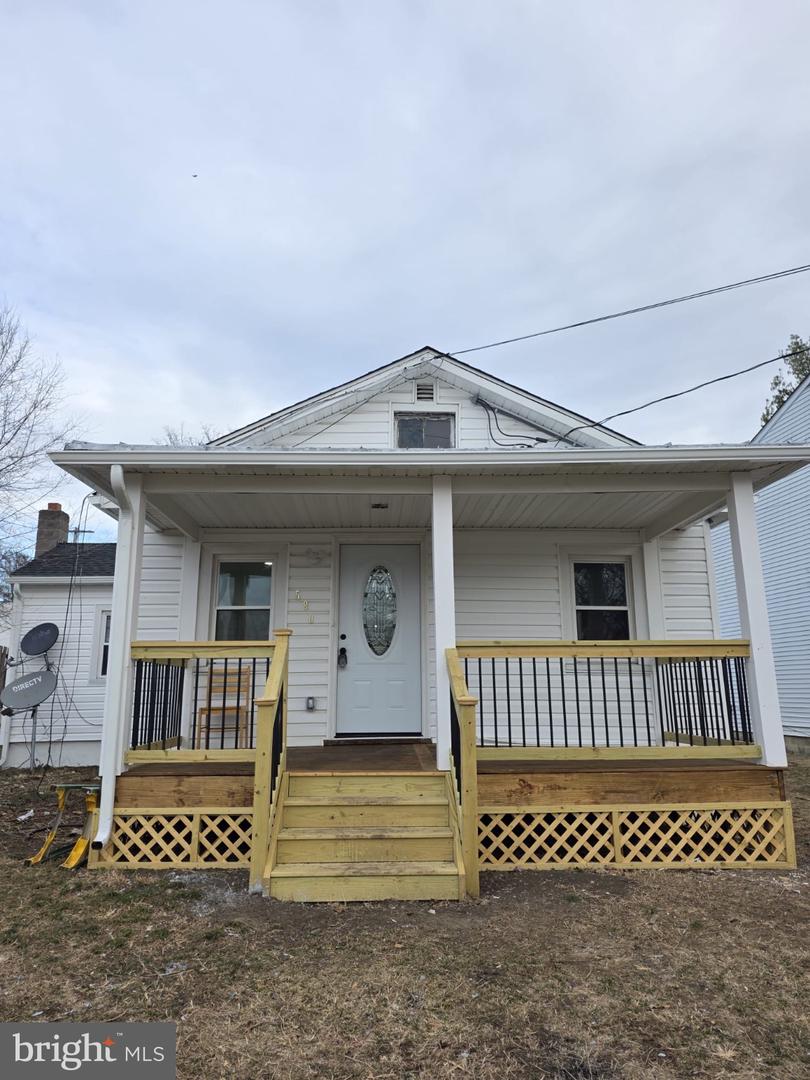 580 YORK AVE, WINCHESTER, Virginia 22601, 2 Bedrooms Bedrooms, 3 Rooms Rooms,1 BathroomBathrooms,Residential,For sale,580 YORK AVE,VAWI2009852 MLS # VAWI2009852