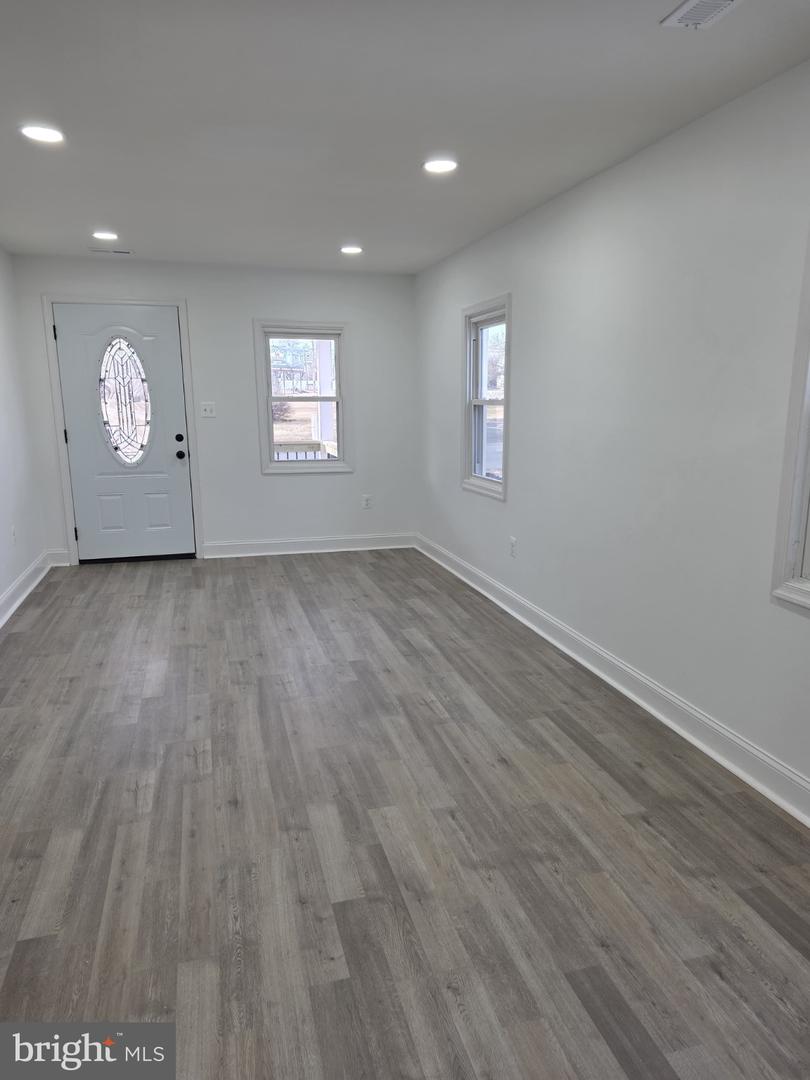 580 YORK AVE, WINCHESTER, Virginia 22601, 2 Bedrooms Bedrooms, 3 Rooms Rooms,1 BathroomBathrooms,Residential,For sale,580 YORK AVE,VAWI2009852 MLS # VAWI2009852