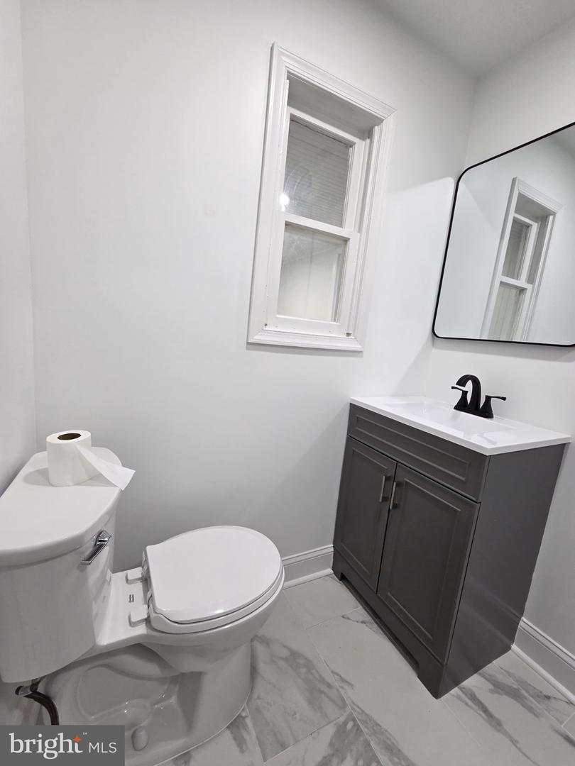 580 YORK AVE, WINCHESTER, Virginia 22601, 2 Bedrooms Bedrooms, 3 Rooms Rooms,1 BathroomBathrooms,Residential,For sale,580 YORK AVE,VAWI2009852 MLS # VAWI2009852