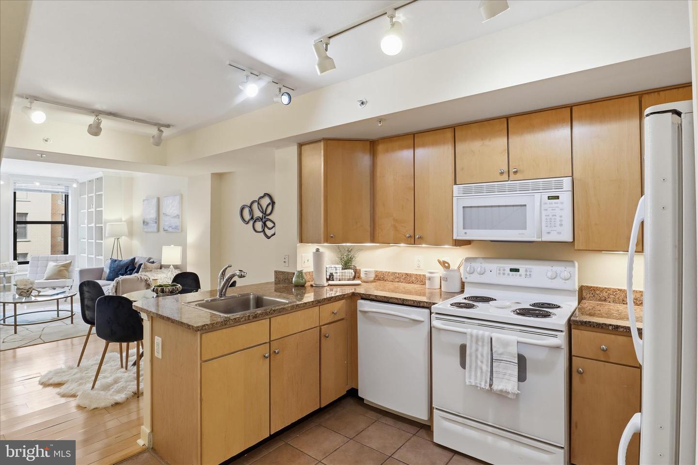 616 E ST NW #853, WASHINGTON, District Of Columbia 20004, 2 Bedrooms Bedrooms, ,2 BathroomsBathrooms,Residential,For sale,616 E ST NW #853,DCDC2243350 MLS # DCDC2243350
