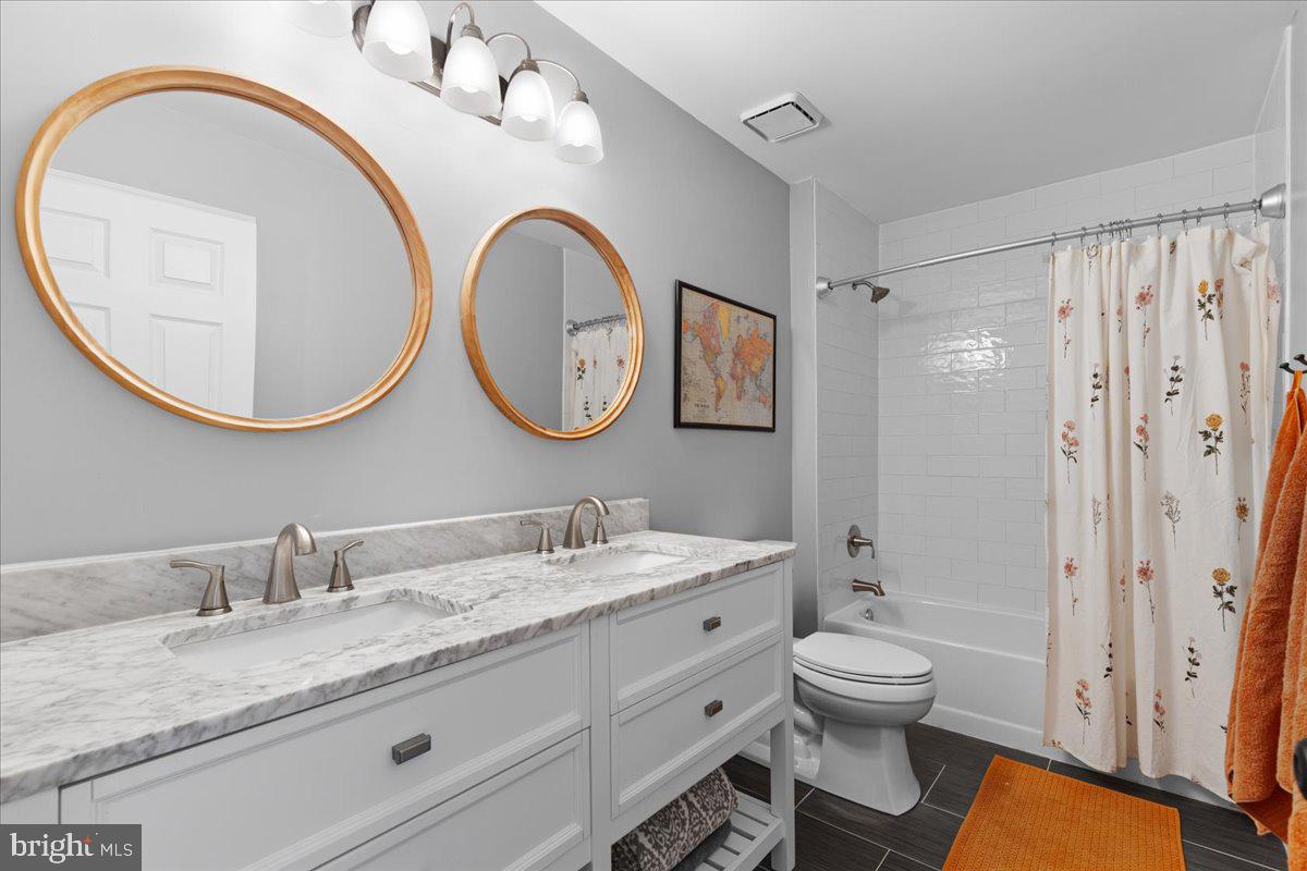 43960 BIDWELL CT, ASHBURN, Virginia 20147, 4 Bedrooms Bedrooms, ,3 BathroomsBathrooms,Residential,For sale,43960 BIDWELL CT,VALO2114728 MLS # VALO2114728