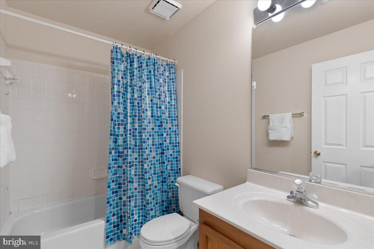 43960 BIDWELL CT, ASHBURN, Virginia 20147, 4 Bedrooms Bedrooms, ,3 BathroomsBathrooms,Residential,For sale,43960 BIDWELL CT,VALO2114728 MLS # VALO2114728