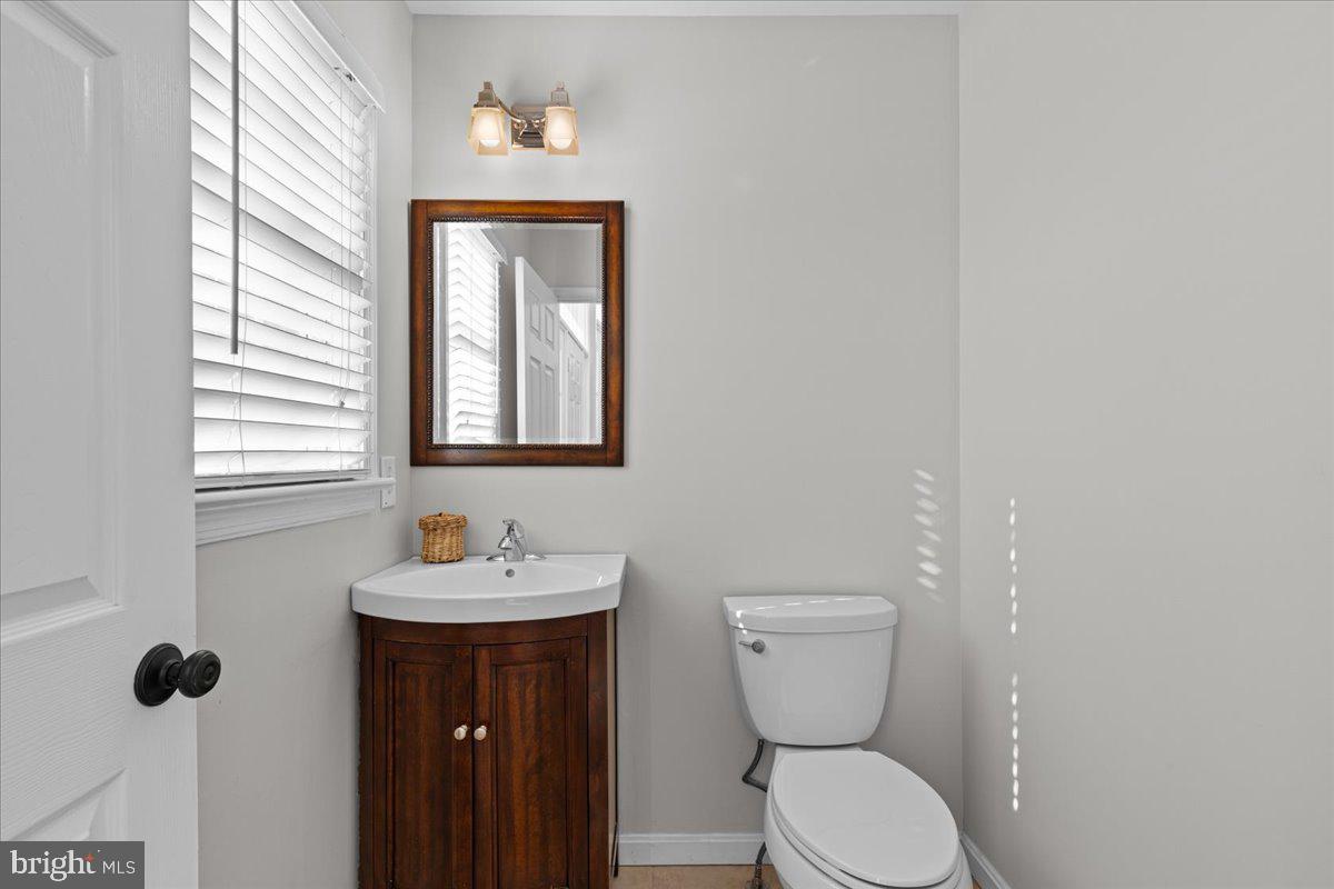 43960 BIDWELL CT, ASHBURN, Virginia 20147, 4 Bedrooms Bedrooms, ,3 BathroomsBathrooms,Residential,For sale,43960 BIDWELL CT,VALO2114728 MLS # VALO2114728