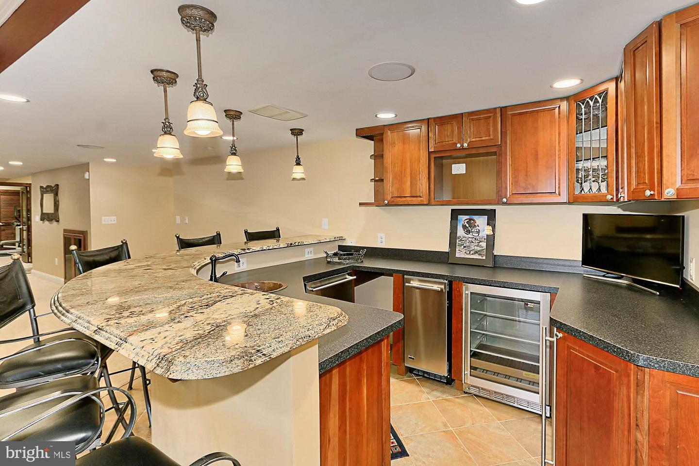 21027 FOREST HIGHLANDS CT, ASHBURN, Virginia 20147, 5 Bedrooms Bedrooms, ,4 BathroomsBathrooms,Residential,For sale,21027 FOREST HIGHLANDS CT,VALO2114756 MLS # VALO2114756