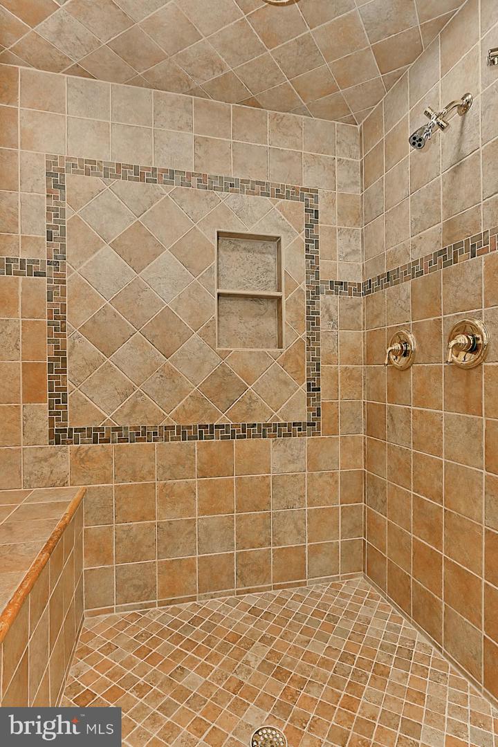 21027 FOREST HIGHLANDS CT, ASHBURN, Virginia 20147, 5 Bedrooms Bedrooms, ,4 BathroomsBathrooms,Residential,For sale,21027 FOREST HIGHLANDS CT,VALO2114756 MLS # VALO2114756