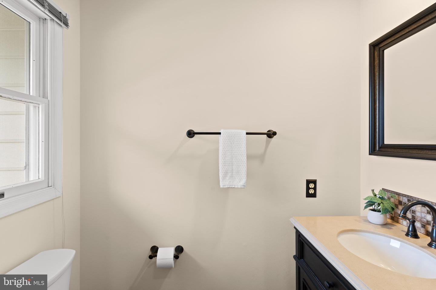 7823 SABRE CT, MANASSAS, Virginia 20109, 3 Bedrooms Bedrooms, ,3 BathroomsBathrooms,Residential,For sale,7823 SABRE CT,VAPW2111352 MLS # VAPW2111352