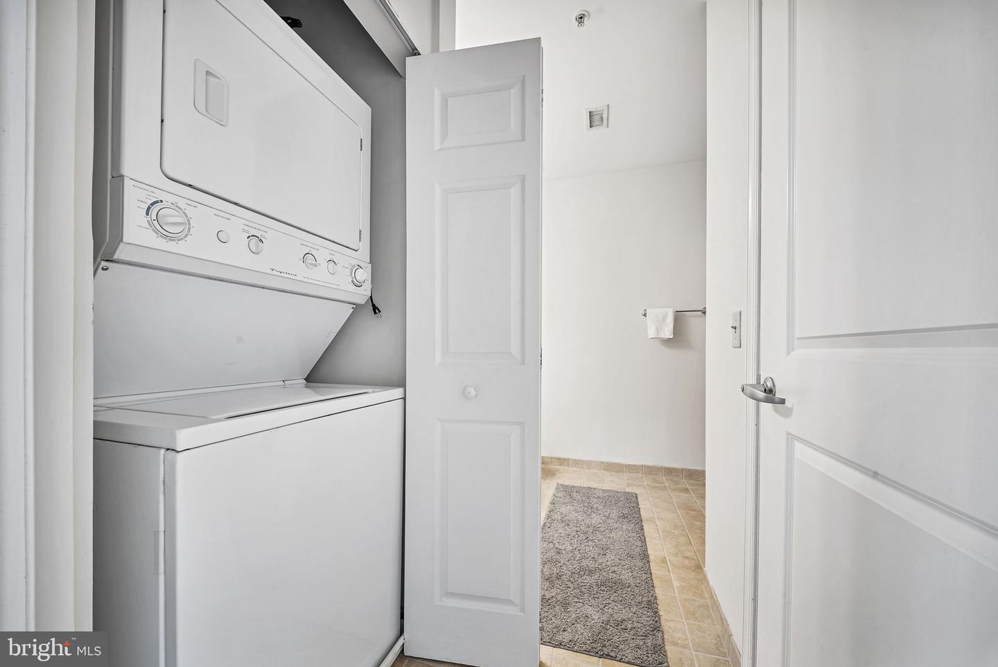 555 MASSACHUSETTS AVE NW #1414, WASHINGTON, District Of Columbia 20001, ,1 BathroomBathrooms,Residential,For sale,555 MASSACHUSETTS AVE NW #1414,DCDC2243448 MLS # DCDC2243448