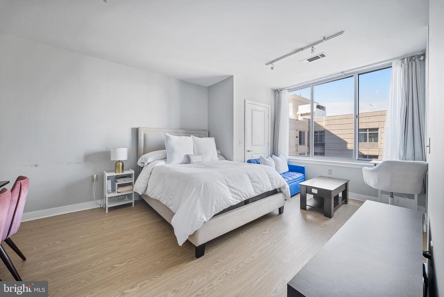 555 MASSACHUSETTS AVE NW #1414, WASHINGTON, District Of Columbia 20001, ,1 BathroomBathrooms,Residential,For sale,555 MASSACHUSETTS AVE NW #1414,DCDC2243448 MLS # DCDC2243448