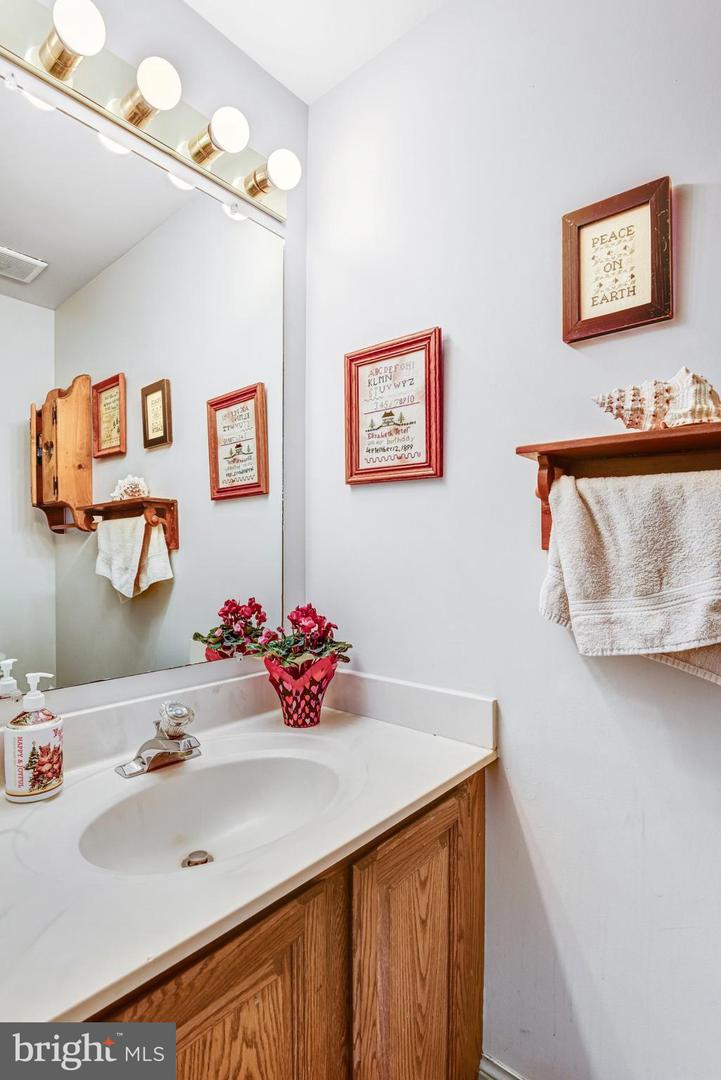 7184 REBEL DR, WARRENTON, Virginia 20187, 4 Bedrooms Bedrooms, ,2 BathroomsBathrooms,Residential,For sale,7184 REBEL DR,VAFQ2020320 MLS # VAFQ2020320