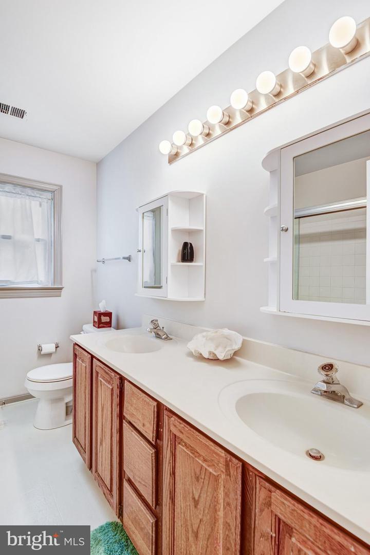 7184 REBEL DR, WARRENTON, Virginia 20187, 4 Bedrooms Bedrooms, ,2 BathroomsBathrooms,Residential,For sale,7184 REBEL DR,VAFQ2020320 MLS # VAFQ2020320