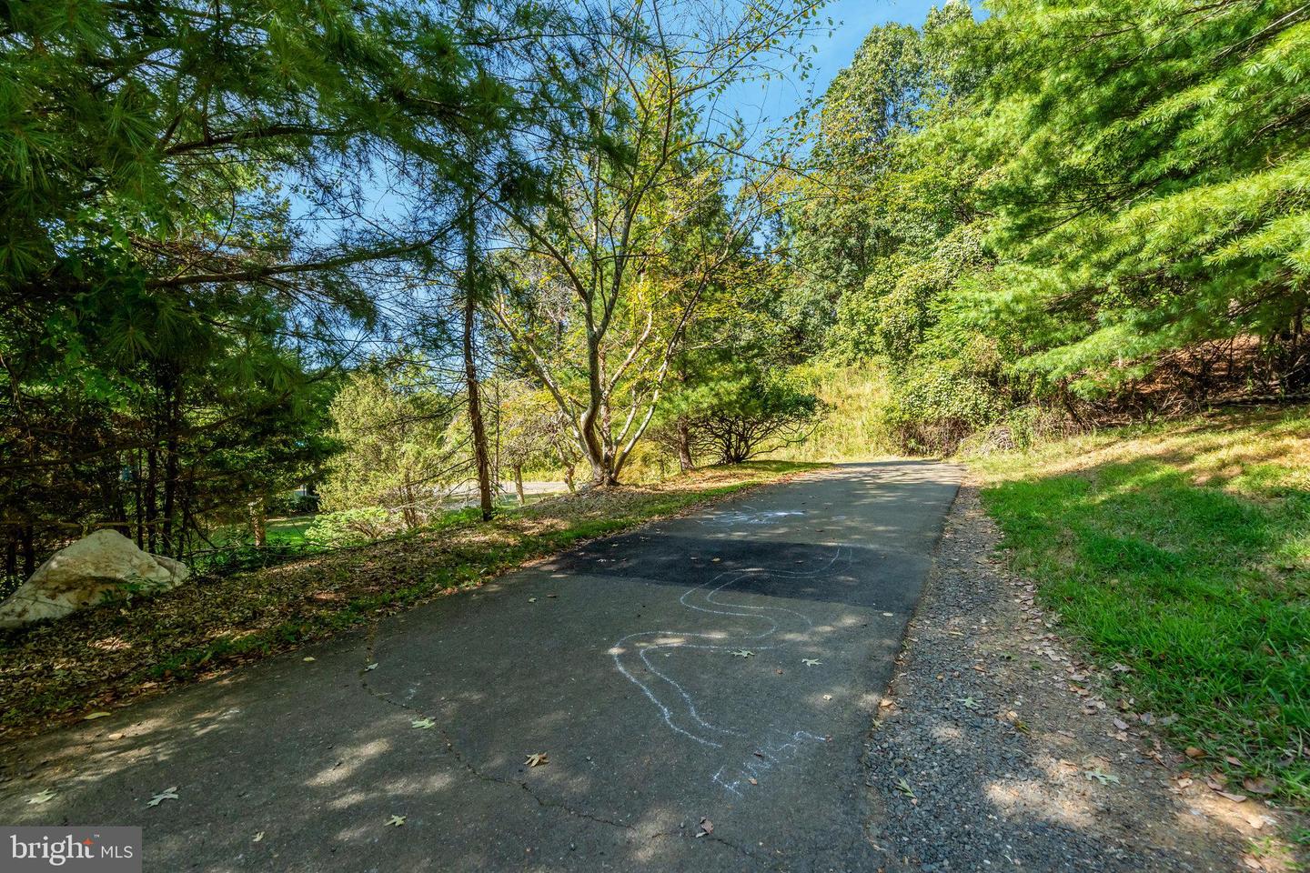 7184 REBEL DR, WARRENTON, Virginia 20187, 4 Bedrooms Bedrooms, ,2 BathroomsBathrooms,Residential,For sale,7184 REBEL DR,VAFQ2020320 MLS # VAFQ2020320