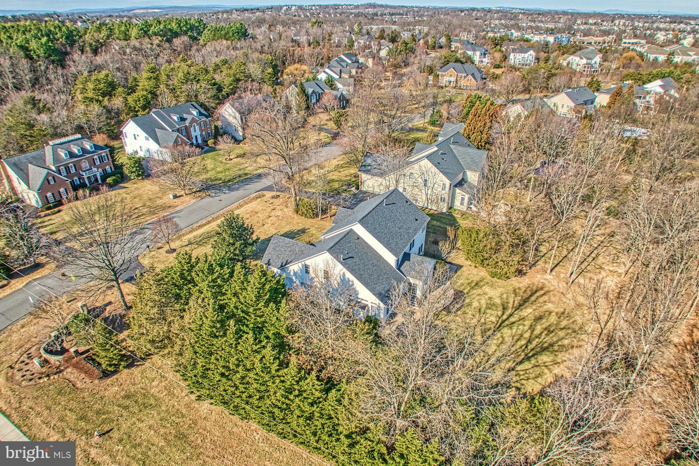 22134 QUAIL POND PL, ASHBURN, Virginia 20148, 4 Bedrooms Bedrooms, ,4 BathroomsBathrooms,Residential,For sale,22134 QUAIL POND PL,VALO2114808 MLS # VALO2114808