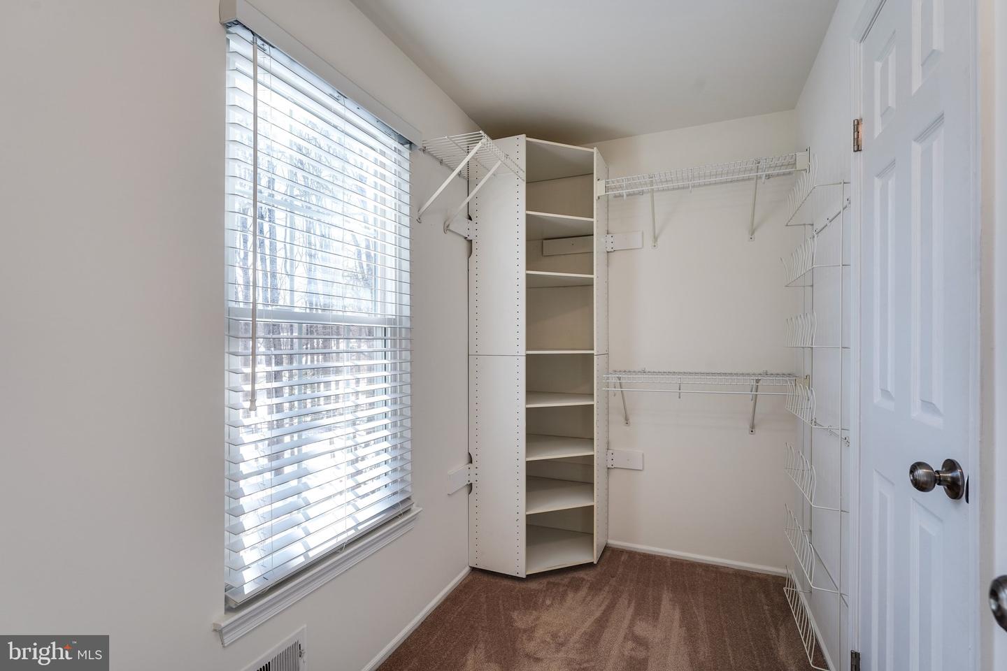 6045 MEYERS LANDING CT, BURKE, Virginia 22015, 3 Bedrooms Bedrooms, ,2 BathroomsBathrooms,Residential,For sale,6045 MEYERS LANDING CT,VAFX2287792 MLS # VAFX2287792