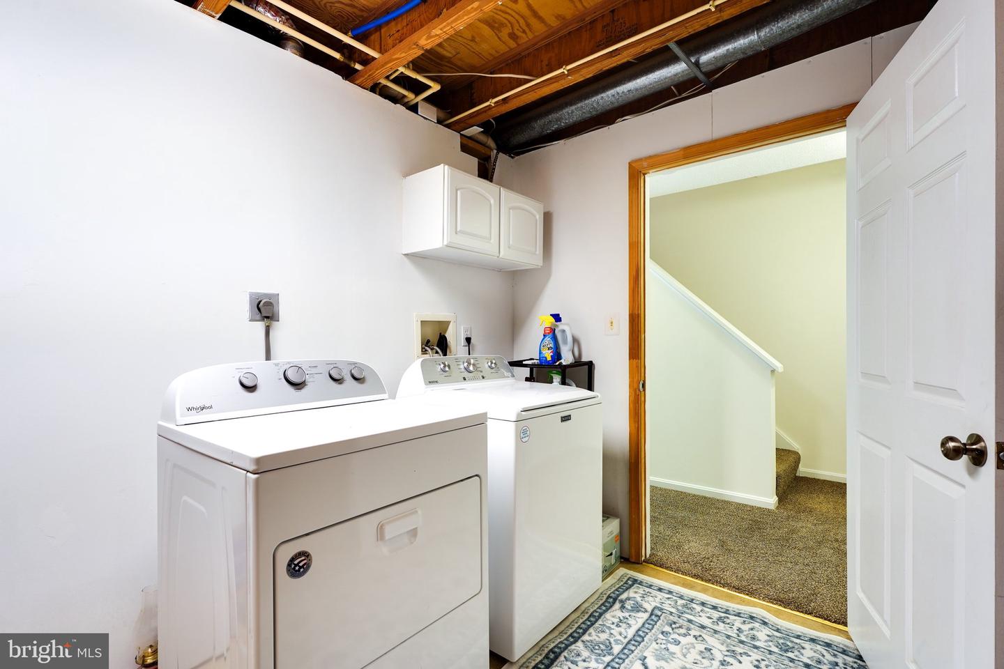 6045 MEYERS LANDING CT, BURKE, Virginia 22015, 3 Bedrooms Bedrooms, ,2 BathroomsBathrooms,Residential,For sale,6045 MEYERS LANDING CT,VAFX2287792 MLS # VAFX2287792