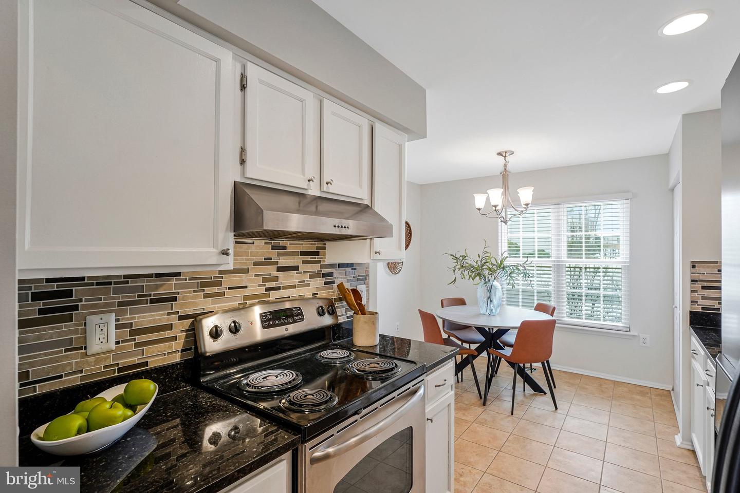 6045 MEYERS LANDING CT, BURKE, Virginia 22015, 3 Bedrooms Bedrooms, ,2 BathroomsBathrooms,Residential,For sale,6045 MEYERS LANDING CT,VAFX2287792 MLS # VAFX2287792