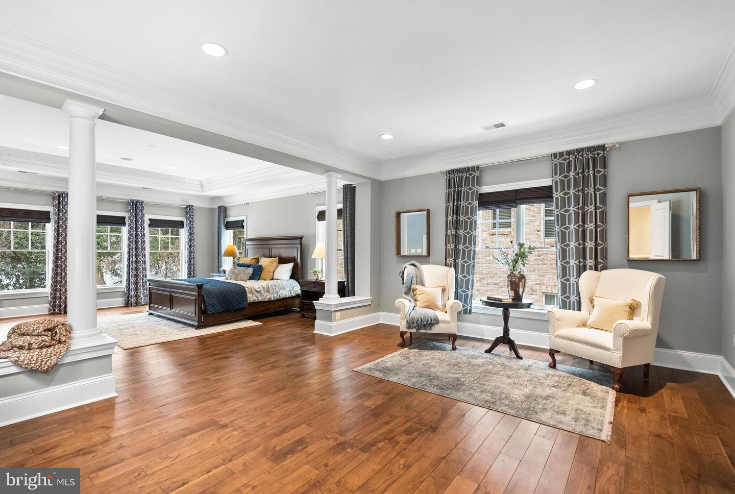 6817 STOCKWELL MANOR DR, FALLS CHURCH, Virginia 22043, 5 Bedrooms Bedrooms, ,4 BathroomsBathrooms,Residential,For sale,6817 STOCKWELL MANOR DR,VAFX2287828 MLS # VAFX2287828