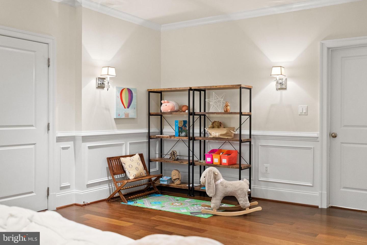 6817 STOCKWELL MANOR DR, FALLS CHURCH, Virginia 22043, 5 Bedrooms Bedrooms, ,4 BathroomsBathrooms,Residential,For sale,6817 STOCKWELL MANOR DR,VAFX2287828 MLS # VAFX2287828