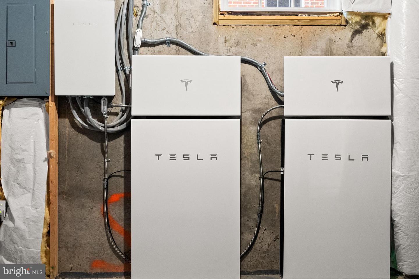 6817 STOCKWELL MANOR DR, FALLS CHURCH, Virginia 22043, 5 Bedrooms Bedrooms, ,4 BathroomsBathrooms,Residential,For sale,6817 STOCKWELL MANOR DR,VAFX2287828 MLS # VAFX2287828