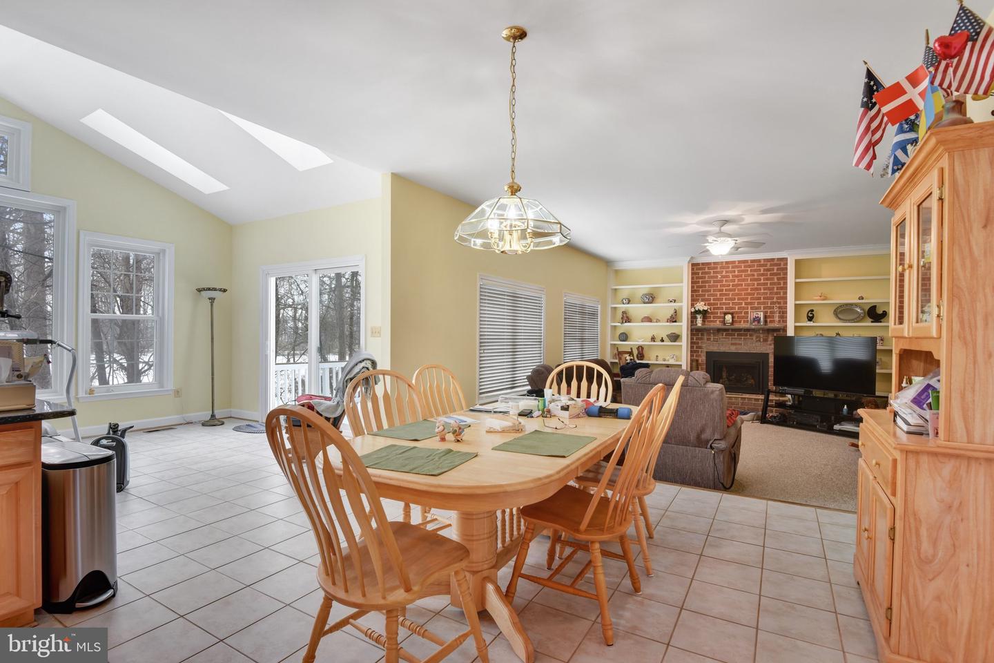 14237 CLUBHOUSE RD, GAINESVILLE, Virginia 20155, 4 Bedrooms Bedrooms, ,3 BathroomsBathrooms,Residential,For sale,14237 CLUBHOUSE RD,VAPW2111416 MLS # VAPW2111416