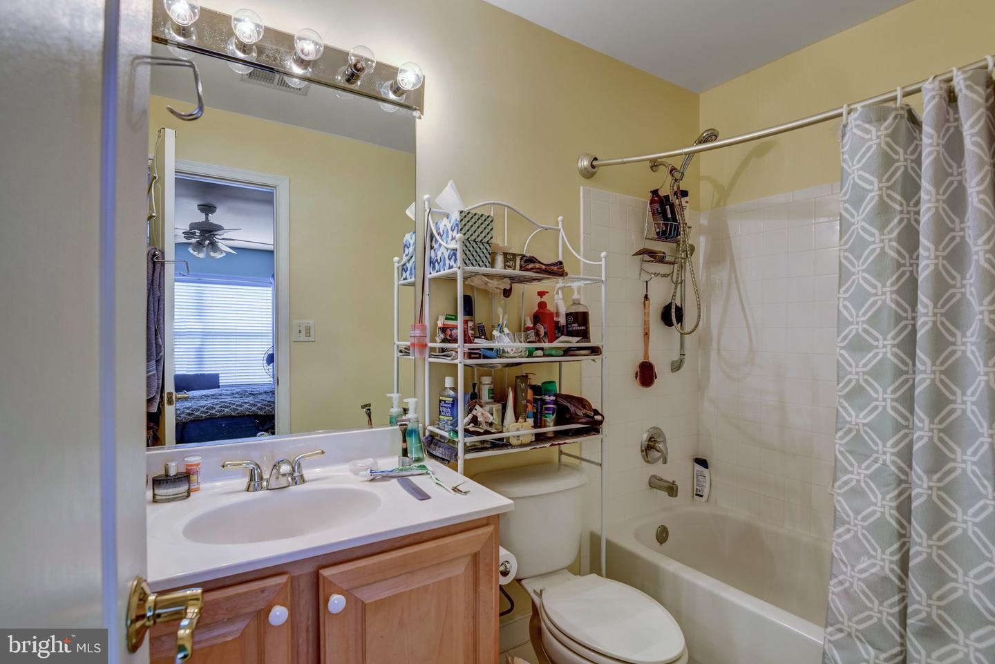 14237 CLUBHOUSE RD, GAINESVILLE, Virginia 20155, 4 Bedrooms Bedrooms, ,3 BathroomsBathrooms,Residential,For sale,14237 CLUBHOUSE RD,VAPW2111416 MLS # VAPW2111416