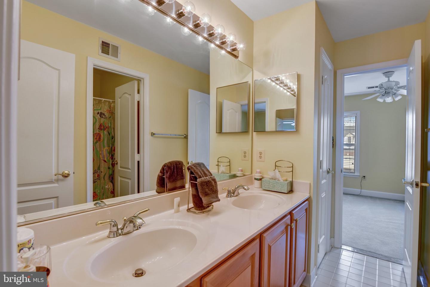 14237 CLUBHOUSE RD, GAINESVILLE, Virginia 20155, 4 Bedrooms Bedrooms, ,3 BathroomsBathrooms,Residential,For sale,14237 CLUBHOUSE RD,VAPW2111416 MLS # VAPW2111416