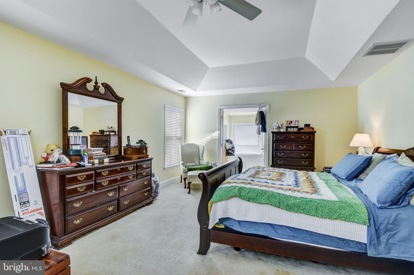 14237 CLUBHOUSE RD, GAINESVILLE, Virginia 20155, 4 Bedrooms Bedrooms, ,3 BathroomsBathrooms,Residential,For sale,14237 CLUBHOUSE RD,VAPW2111416 MLS # VAPW2111416