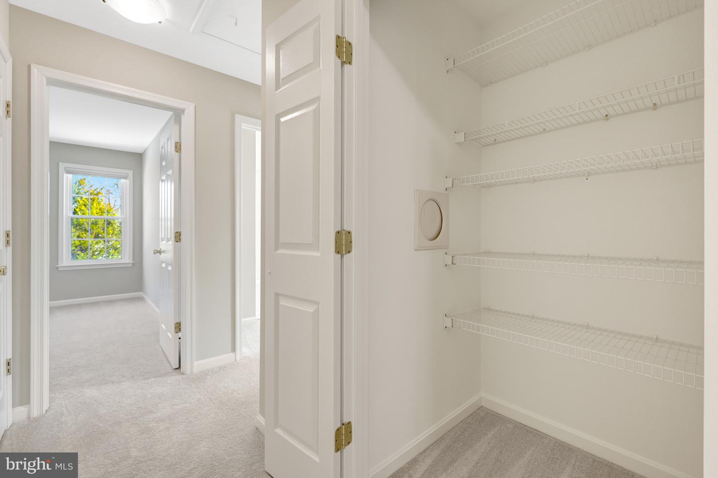 1502 KINGS VALLEY CT, HERNDON, Virginia 20170, 4 Bedrooms Bedrooms, ,3 BathroomsBathrooms,Residential,For sale,1502 KINGS VALLEY CT,VAFX2287900 MLS # VAFX2287900