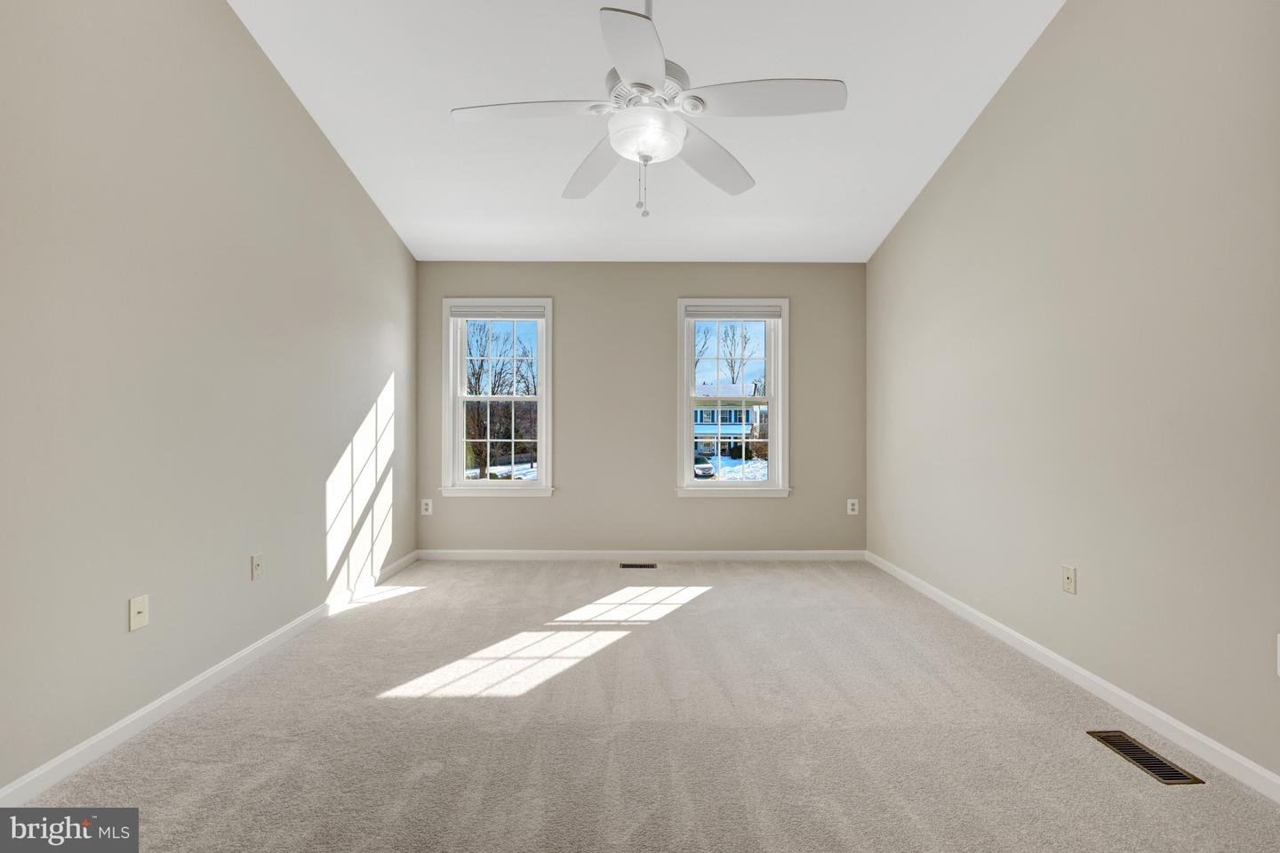 1502 KINGS VALLEY CT, HERNDON, Virginia 20170, 4 Bedrooms Bedrooms, ,3 BathroomsBathrooms,Residential,For sale,1502 KINGS VALLEY CT,VAFX2287900 MLS # VAFX2287900