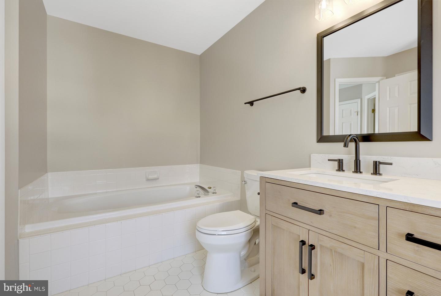 1502 KINGS VALLEY CT, HERNDON, Virginia 20170, 4 Bedrooms Bedrooms, ,3 BathroomsBathrooms,Residential,For sale,1502 KINGS VALLEY CT,VAFX2287900 MLS # VAFX2287900