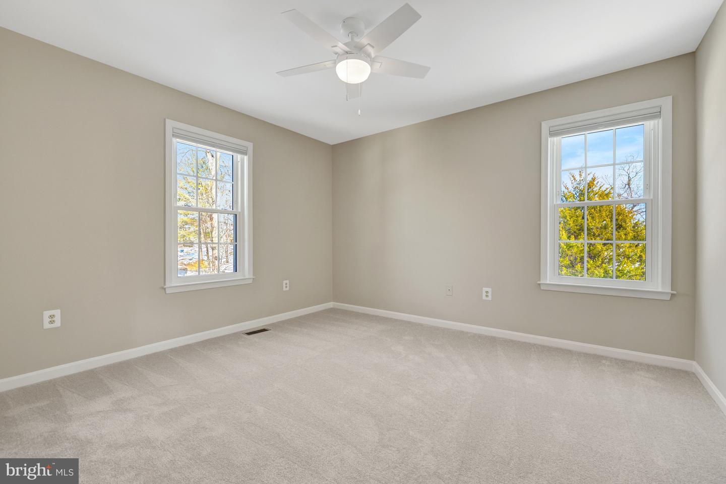 1502 KINGS VALLEY CT, HERNDON, Virginia 20170, 4 Bedrooms Bedrooms, ,3 BathroomsBathrooms,Residential,For sale,1502 KINGS VALLEY CT,VAFX2287900 MLS # VAFX2287900