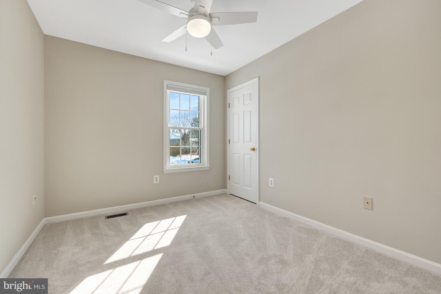 1502 KINGS VALLEY CT, HERNDON, Virginia 20170, 4 Bedrooms Bedrooms, ,3 BathroomsBathrooms,Residential,For sale,1502 KINGS VALLEY CT,VAFX2287900 MLS # VAFX2287900