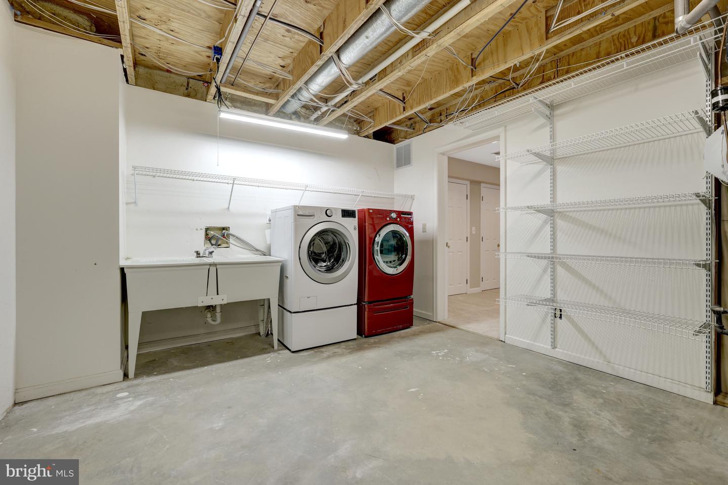 1502 KINGS VALLEY CT, HERNDON, Virginia 20170, 4 Bedrooms Bedrooms, ,3 BathroomsBathrooms,Residential,For sale,1502 KINGS VALLEY CT,VAFX2287900 MLS # VAFX2287900