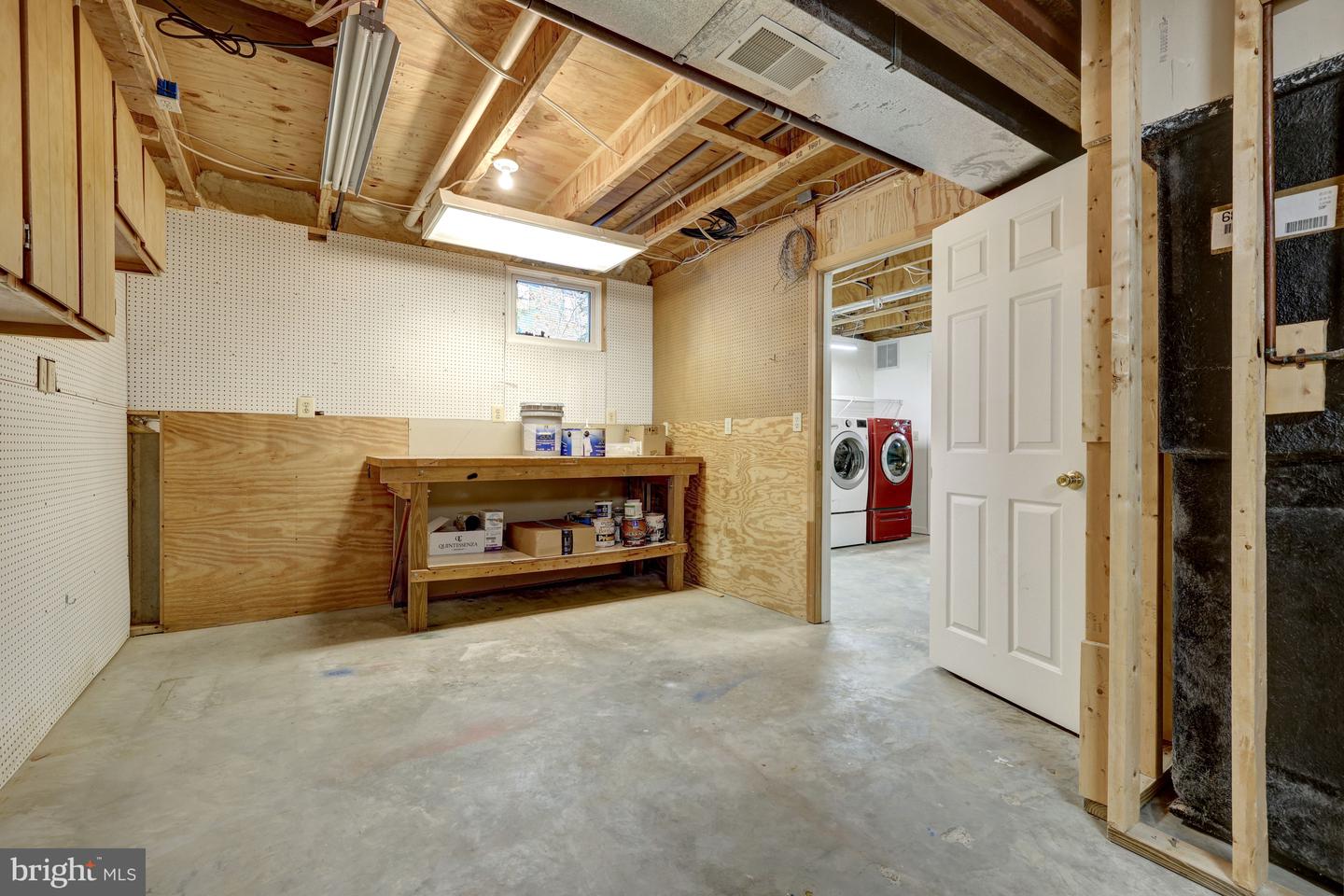 1502 KINGS VALLEY CT, HERNDON, Virginia 20170, 4 Bedrooms Bedrooms, ,3 BathroomsBathrooms,Residential,For sale,1502 KINGS VALLEY CT,VAFX2287900 MLS # VAFX2287900