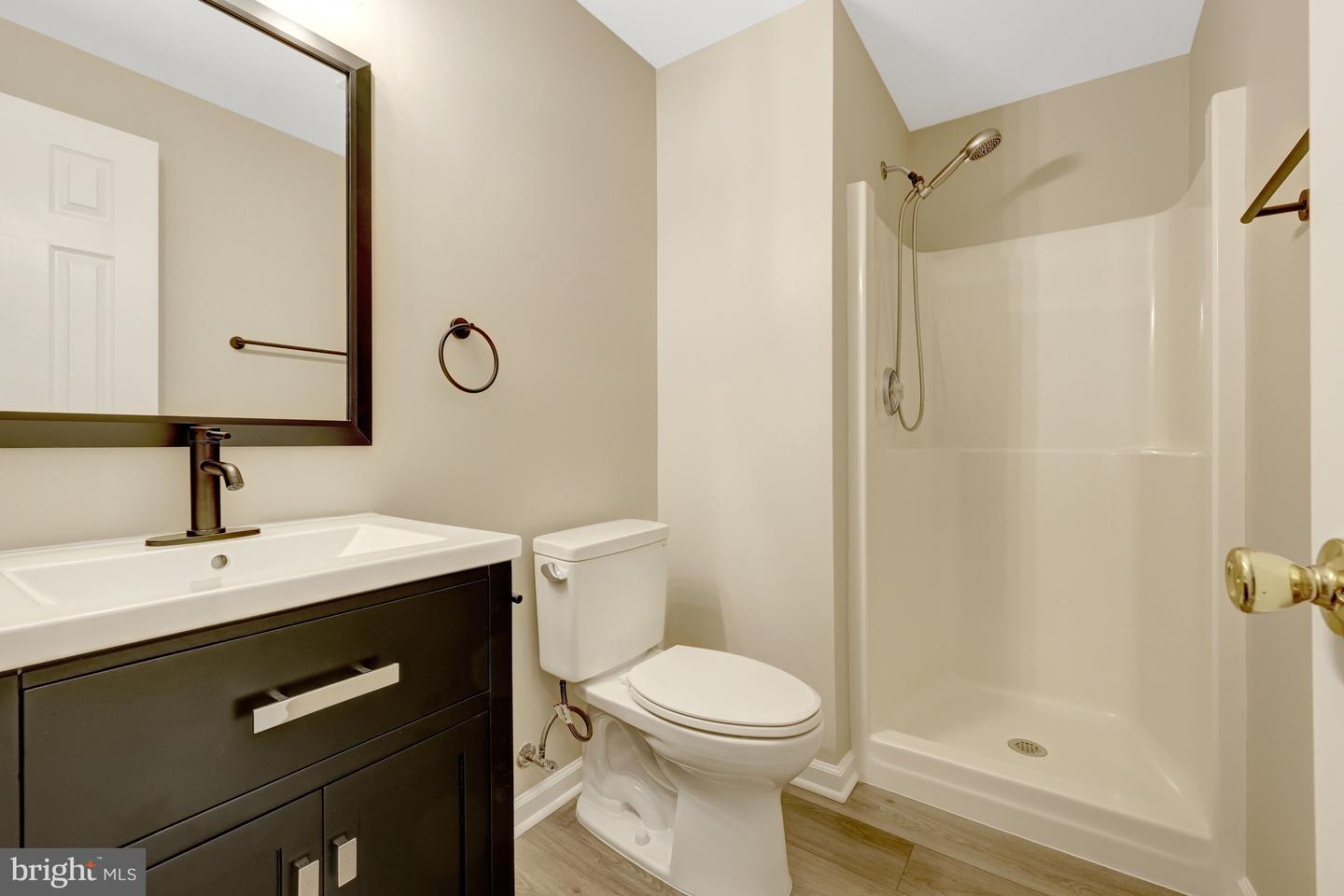 1502 KINGS VALLEY CT, HERNDON, Virginia 20170, 4 Bedrooms Bedrooms, ,3 BathroomsBathrooms,Residential,For sale,1502 KINGS VALLEY CT,VAFX2287900 MLS # VAFX2287900