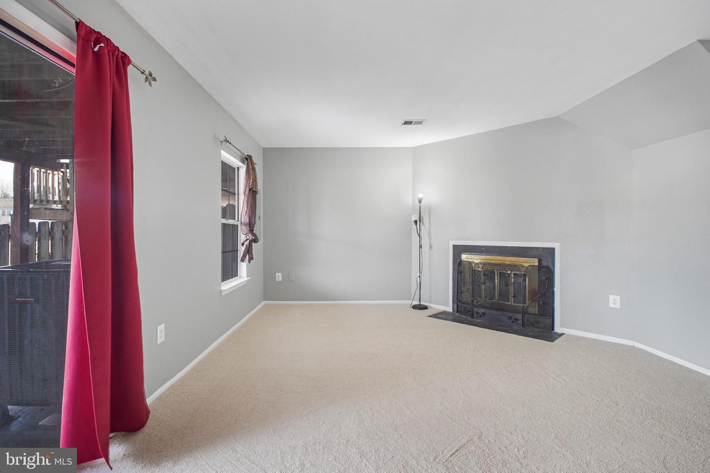 213 LAKEVIEW CT, STAFFORD, Virginia 22554, 3 Bedrooms Bedrooms, ,2 BathroomsBathrooms,Residential,For sale,213 LAKEVIEW CT,VAST2045570 MLS # VAST2045570