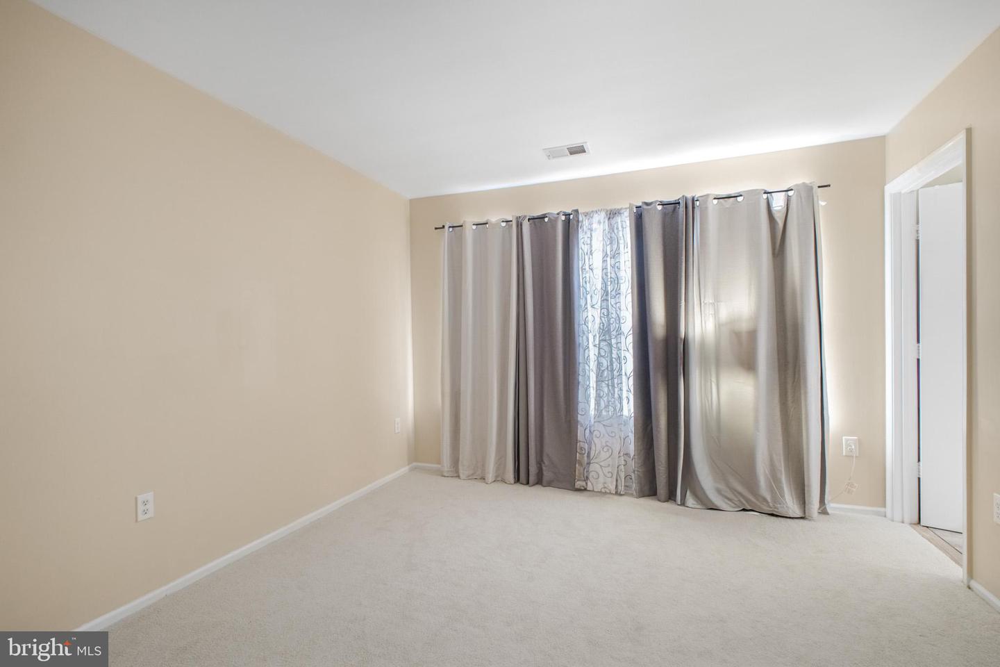 213 LAKEVIEW CT, STAFFORD, Virginia 22554, 3 Bedrooms Bedrooms, ,2 BathroomsBathrooms,Residential,For sale,213 LAKEVIEW CT,VAST2045570 MLS # VAST2045570