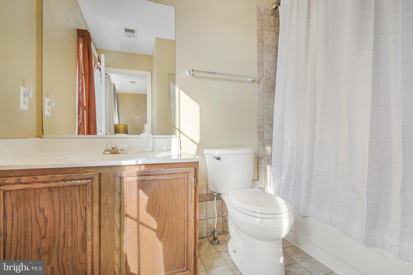 213 LAKEVIEW CT, STAFFORD, Virginia 22554, 3 Bedrooms Bedrooms, ,2 BathroomsBathrooms,Residential,For sale,213 LAKEVIEW CT,VAST2045570 MLS # VAST2045570