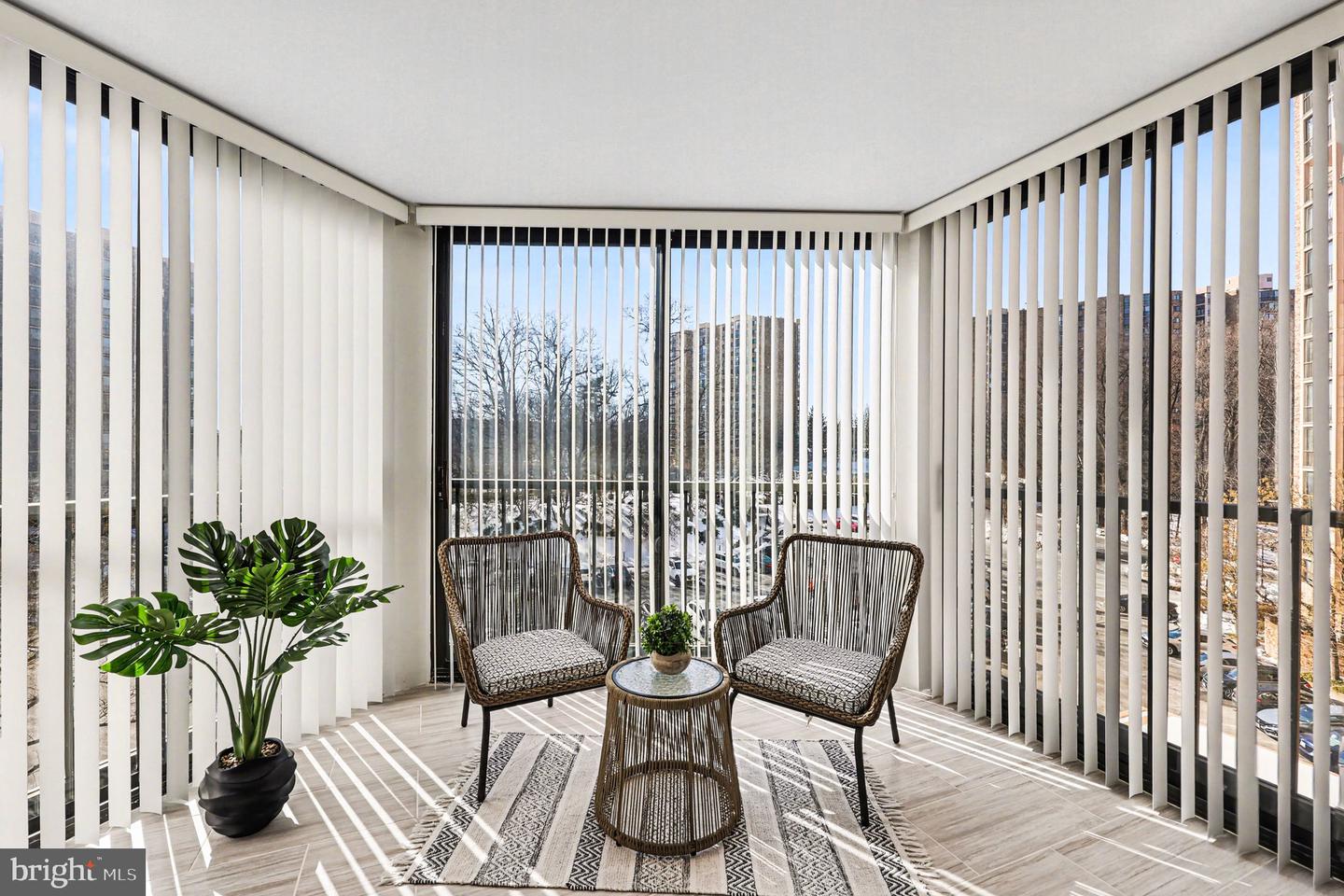 5903 MOUNT EAGLE DR #511, ALEXANDRIA, Virginia 22303, 2 Bedrooms Bedrooms, ,1 BathroomBathrooms,Residential,For sale,5903 MOUNT EAGLE DR #511,VAFX2287952 MLS # VAFX2287952