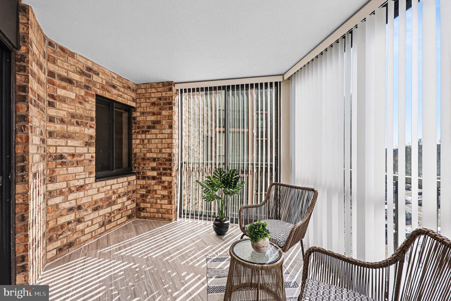 5903 MOUNT EAGLE DR #511, ALEXANDRIA, Virginia 22303, 2 Bedrooms Bedrooms, ,1 BathroomBathrooms,Residential,For sale,5903 MOUNT EAGLE DR #511,VAFX2287952 MLS # VAFX2287952