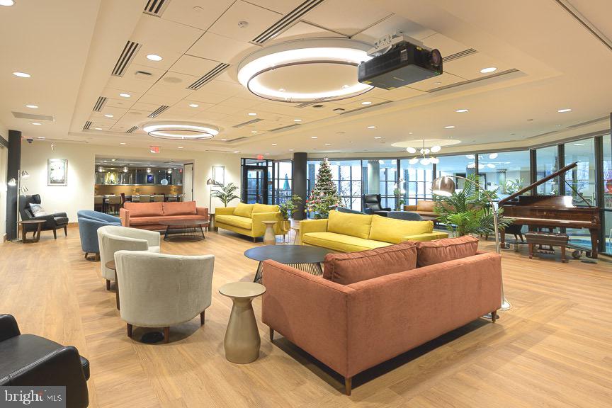 5903 MOUNT EAGLE DR #511, ALEXANDRIA, Virginia 22303, 2 Bedrooms Bedrooms, ,1 BathroomBathrooms,Residential,For sale,5903 MOUNT EAGLE DR #511,VAFX2287952 MLS # VAFX2287952