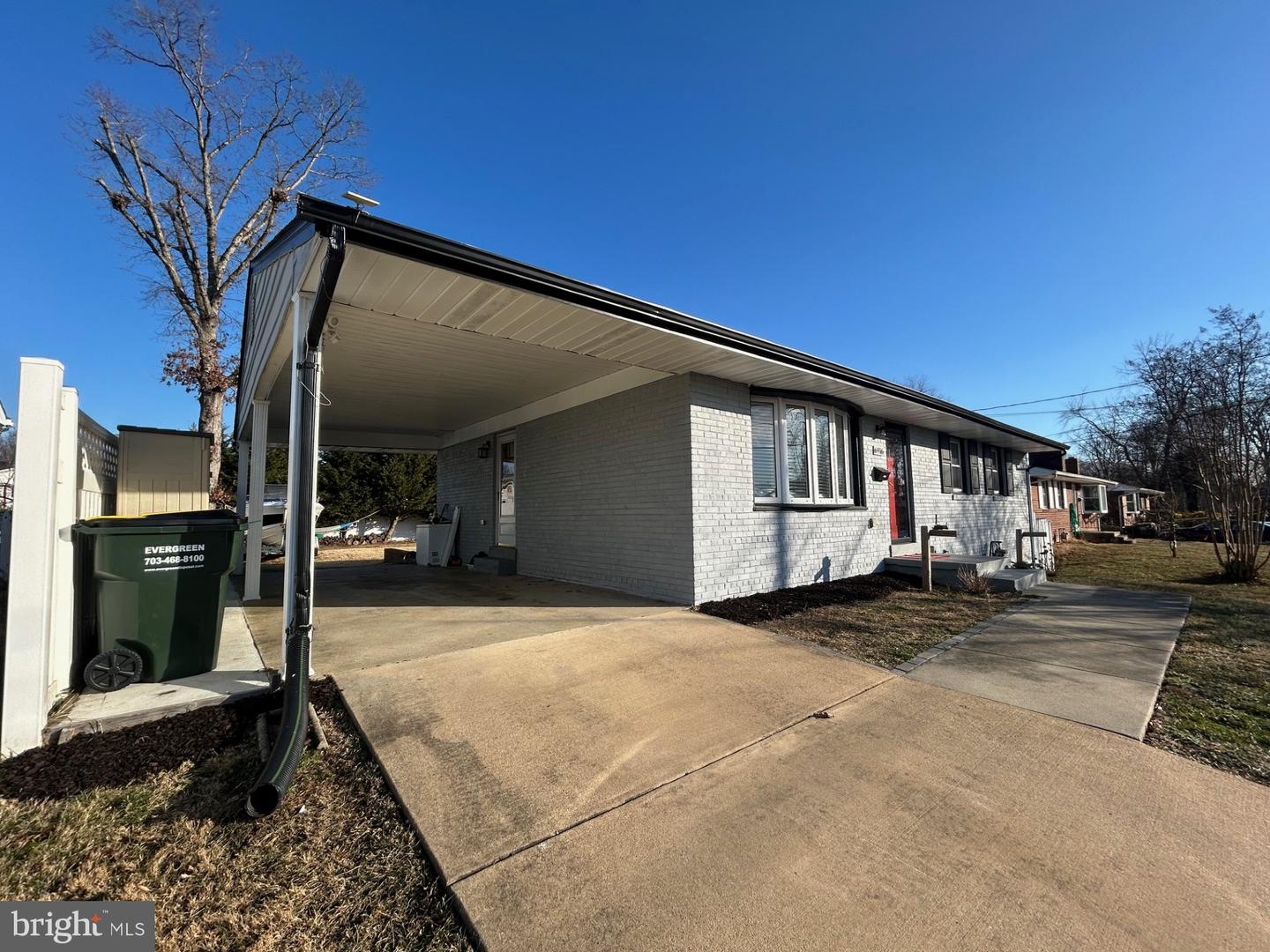 6916 RUSKIN ST, SPRINGFIELD, Virginia 22150, 5 Bedrooms Bedrooms, ,3 BathroomsBathrooms,Residential,For sale,6916 RUSKIN ST,VAFX2287988 MLS # VAFX2287988