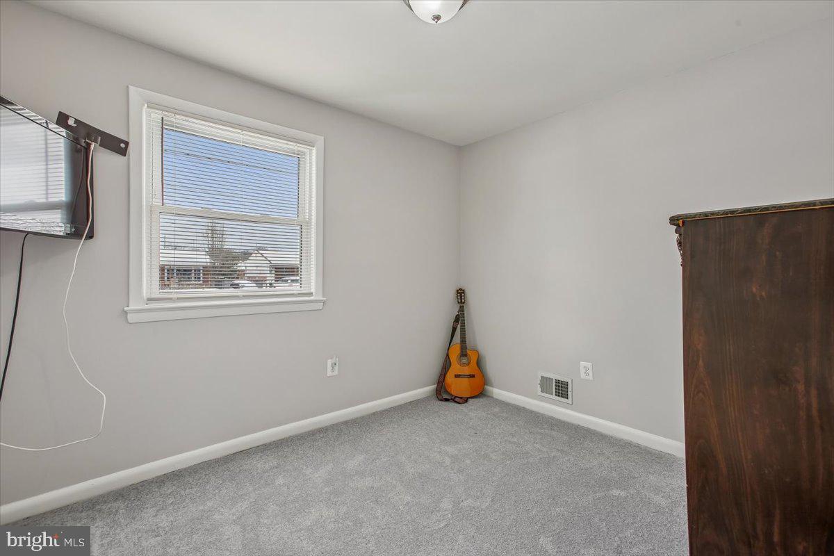 6916 RUSKIN ST, SPRINGFIELD, Virginia 22150, 5 Bedrooms Bedrooms, ,3 BathroomsBathrooms,Residential,For sale,6916 RUSKIN ST,VAFX2287988 MLS # VAFX2287988