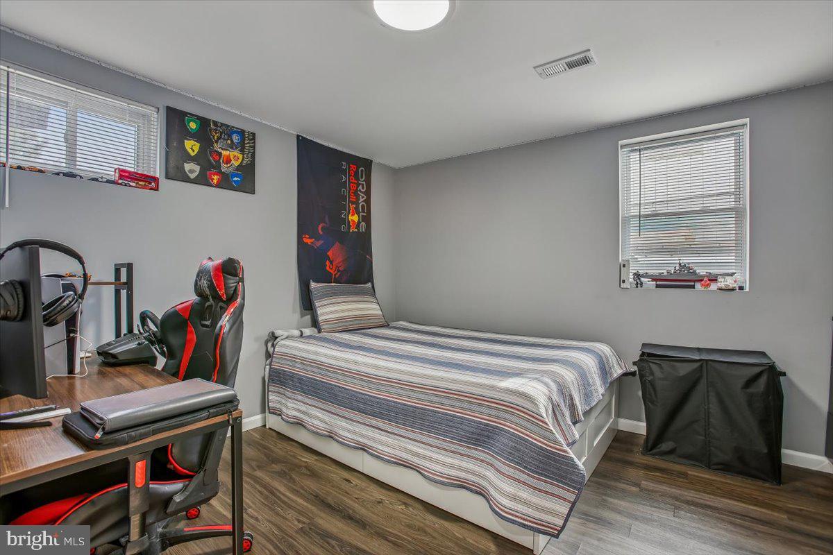 6916 RUSKIN ST, SPRINGFIELD, Virginia 22150, 5 Bedrooms Bedrooms, ,3 BathroomsBathrooms,Residential,For sale,6916 RUSKIN ST,VAFX2287988 MLS # VAFX2287988