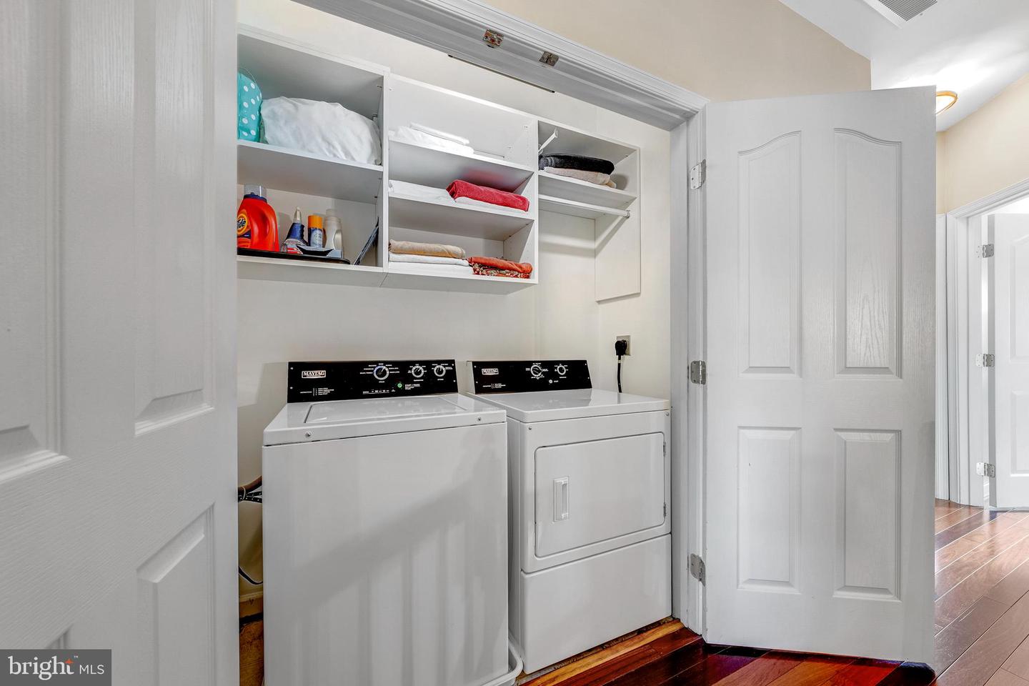 1916 LOGAN MANOR DR, RESTON, Virginia 20190, 3 Bedrooms Bedrooms, ,2 BathroomsBathrooms,Residential,For sale,1916 LOGAN MANOR DR,VAFX2288002 MLS # VAFX2288002